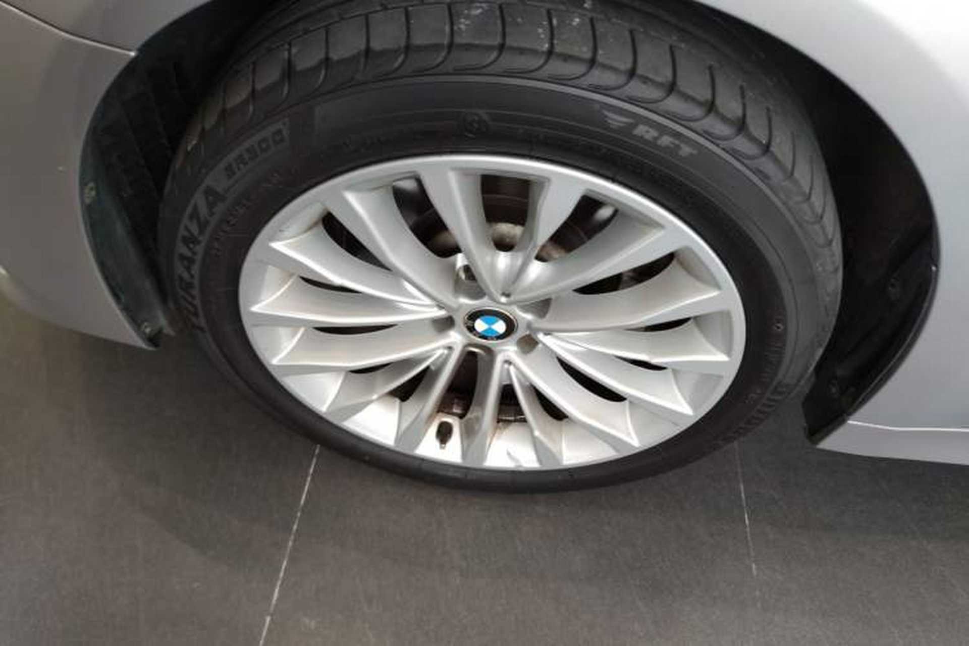Used BMW 5 Series 2018 530Li Leading Edition Luxury Package Exterior 7