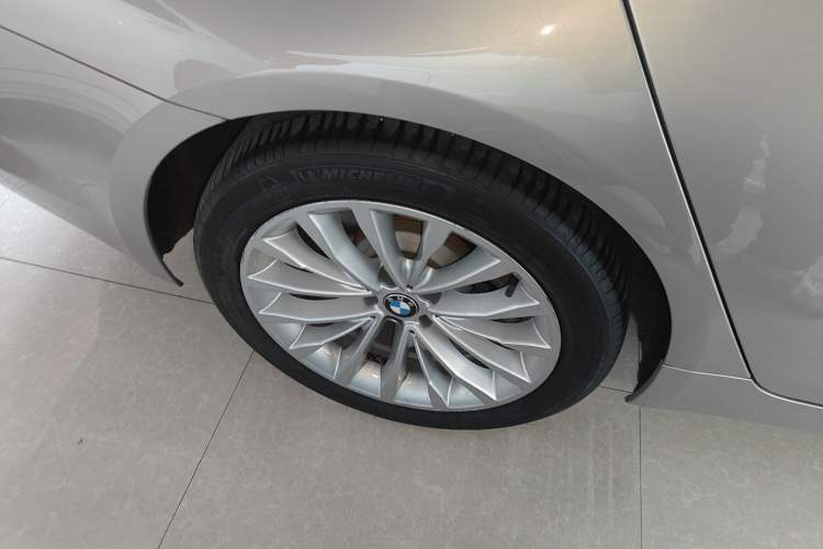 Used BMW 5 Series 2018 530Li Leading Edition Luxury Package Exterior 8