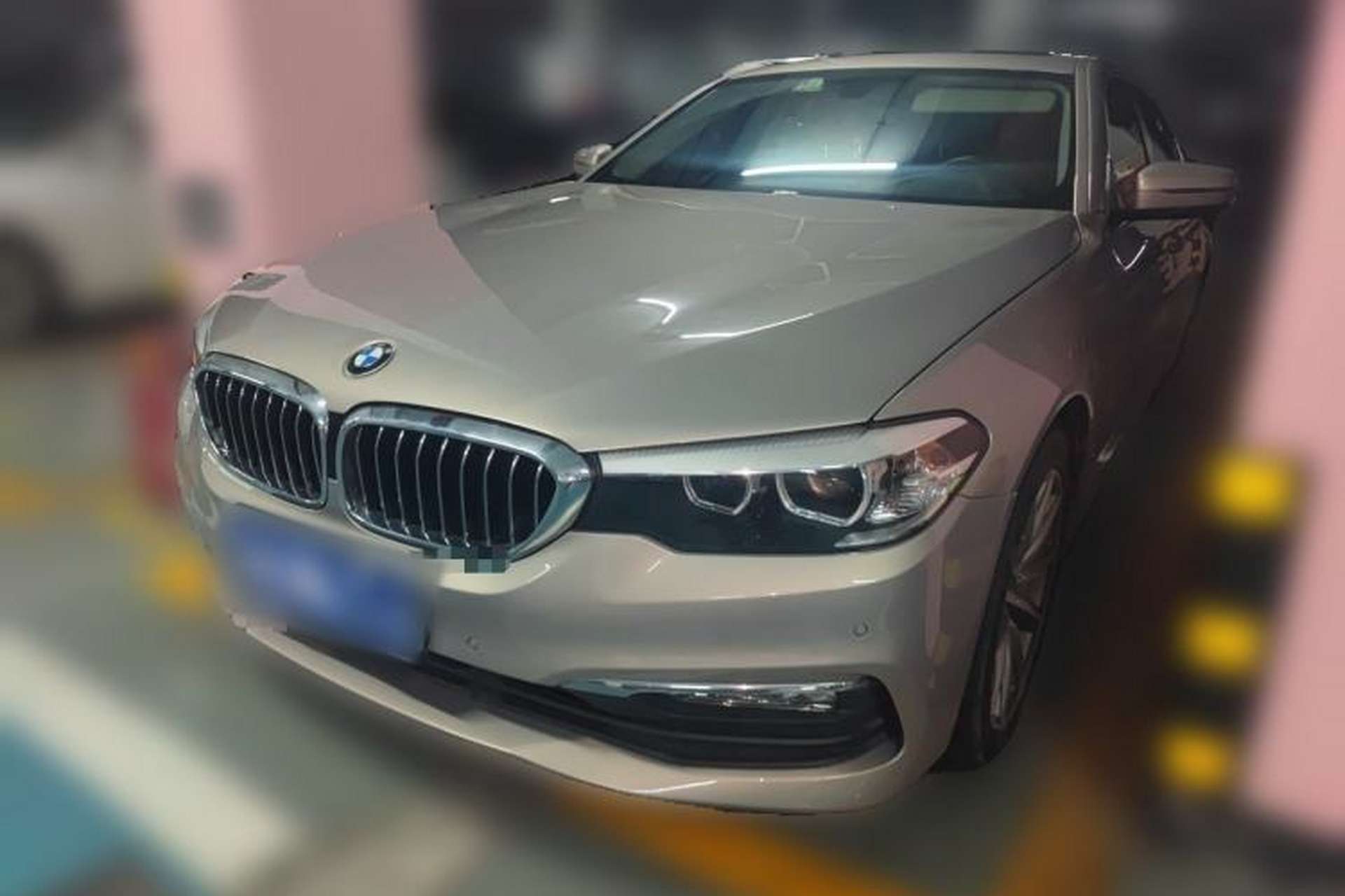 Used BMW 5 Series 2018 528Li Launch Special Edition Front Left 45 Deg
