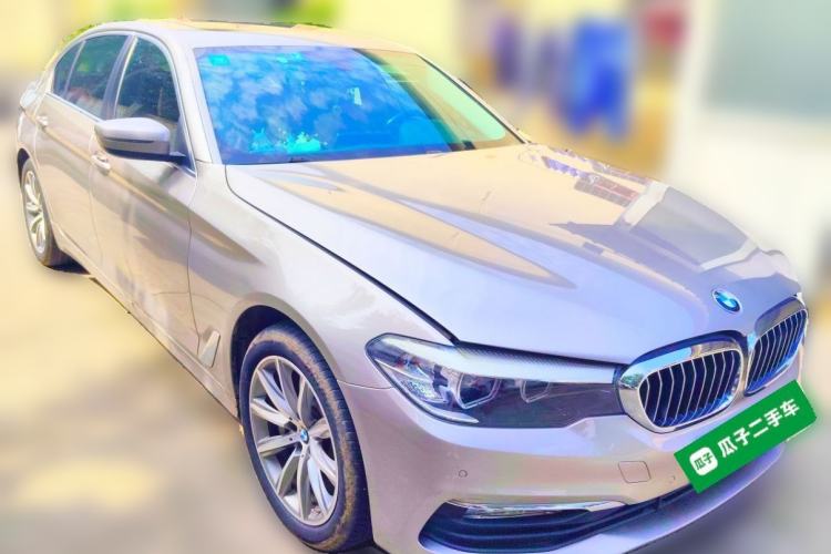 Used BMW 5 Series 2018 528Li Launch Special Edition Front Right 45 Deg