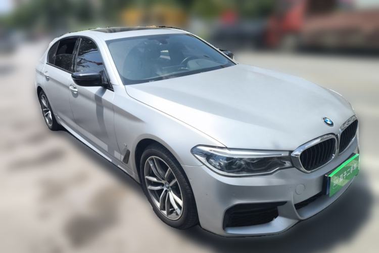 Used BMW 5 Series 2018 525Li M Sport Package Front Right 45 Deg