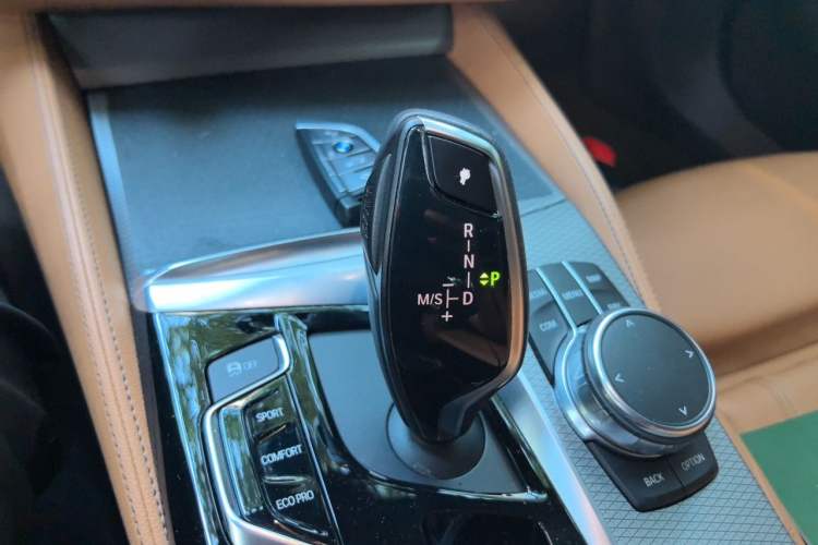 Used BMW 5 Series 2018 525i M Sport Package Gear Lever