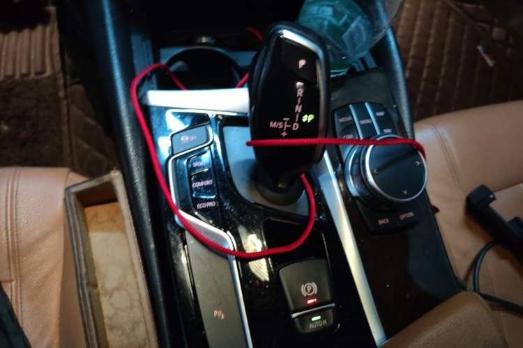 Used BMW 5 Series 2018 528Li Launch Special Edition Gear Lever