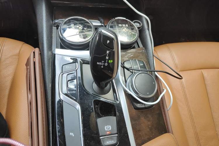 Used BMW 5 Series 2018 528Li Launch Special Edition Gear Lever