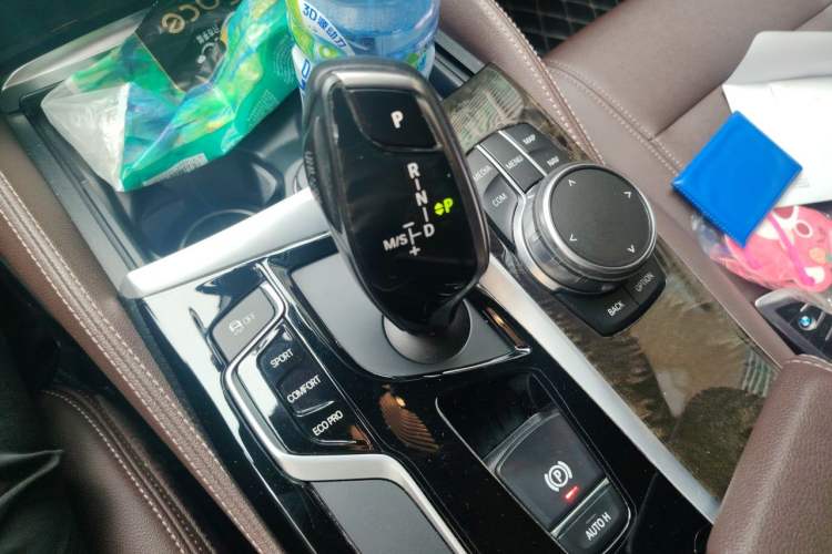 Used BMW 5 Series 2018 525Li M Sport Package Gear Lever