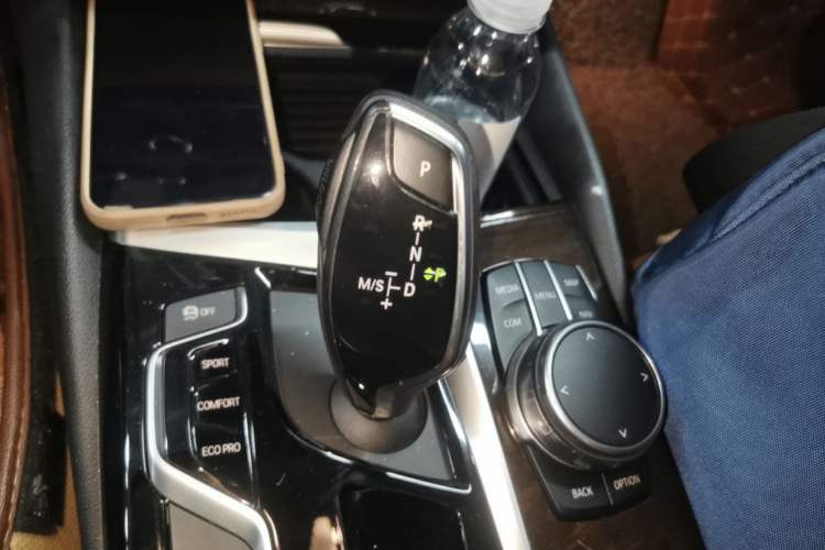 Used BMW 5 Series 2018 528Li Launch Special Edition Gear Lever