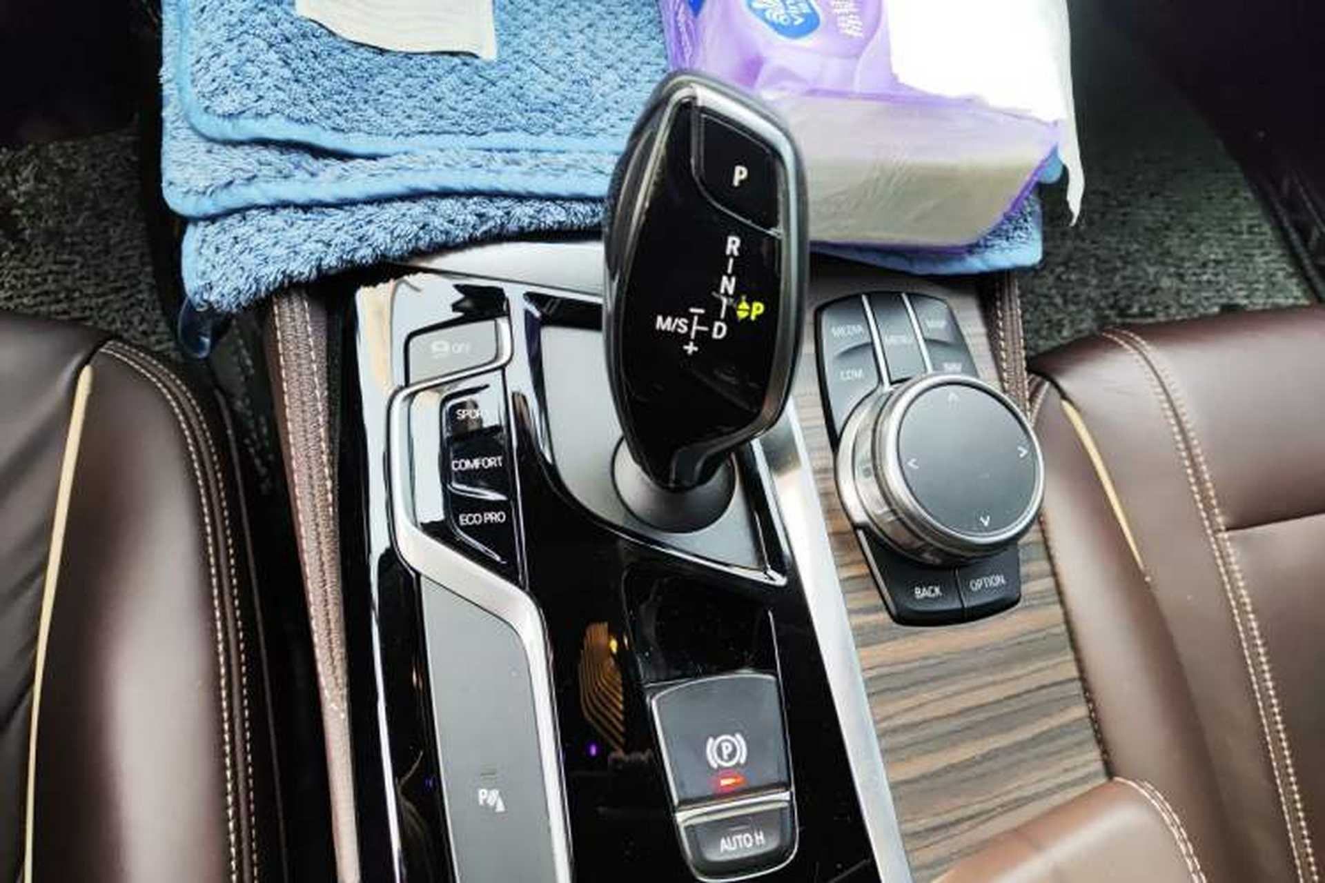 Used BMW 5 Series 2018 Revised Version 530Li Leading Edition Luxury Package Gear Lever