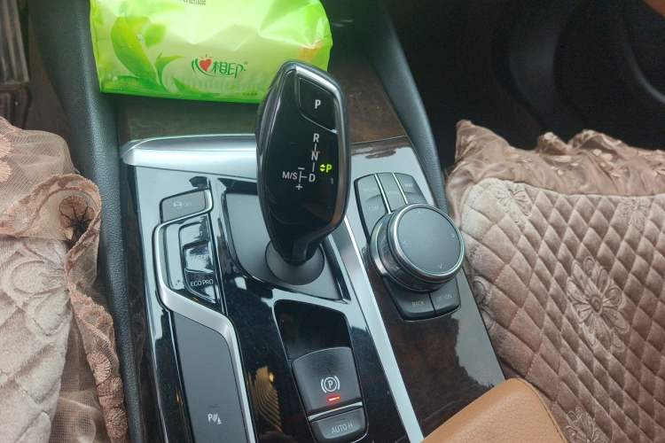 Used BMW 5 Series 2018 528Li Launch Special Edition Gear Lever