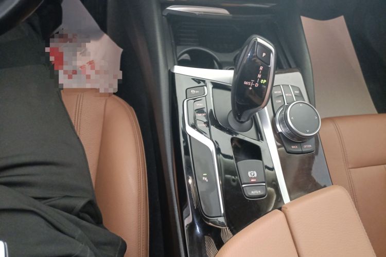 Used BMW 5 Series 2018 528Li Launch Special Edition Gear Lever