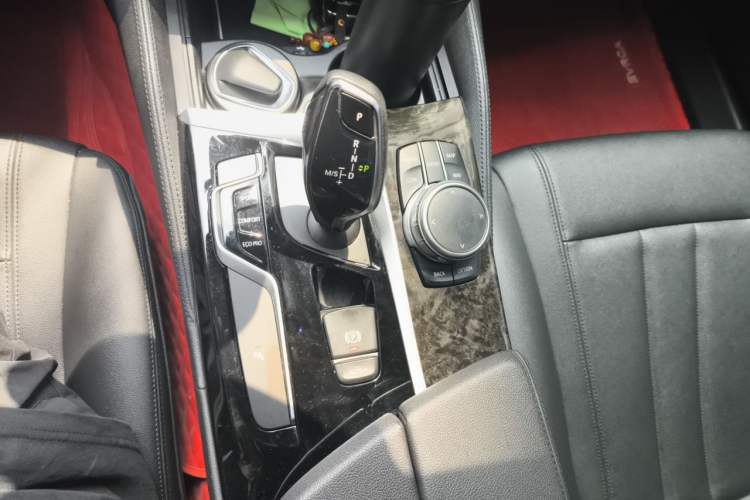 Used BMW 5 Series 2018 525Li M Sport Package Gear Lever