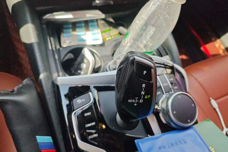 Used BMW 5 Series 2018 528Li Launch Special Edition Gear Lever