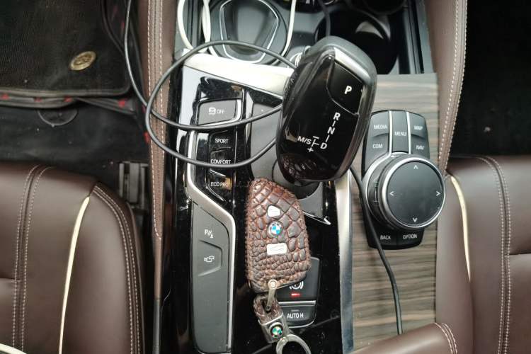 Used BMW 5 Series 2018 Facelifted 530Li Luxury Edition Premium Package Gear Lever