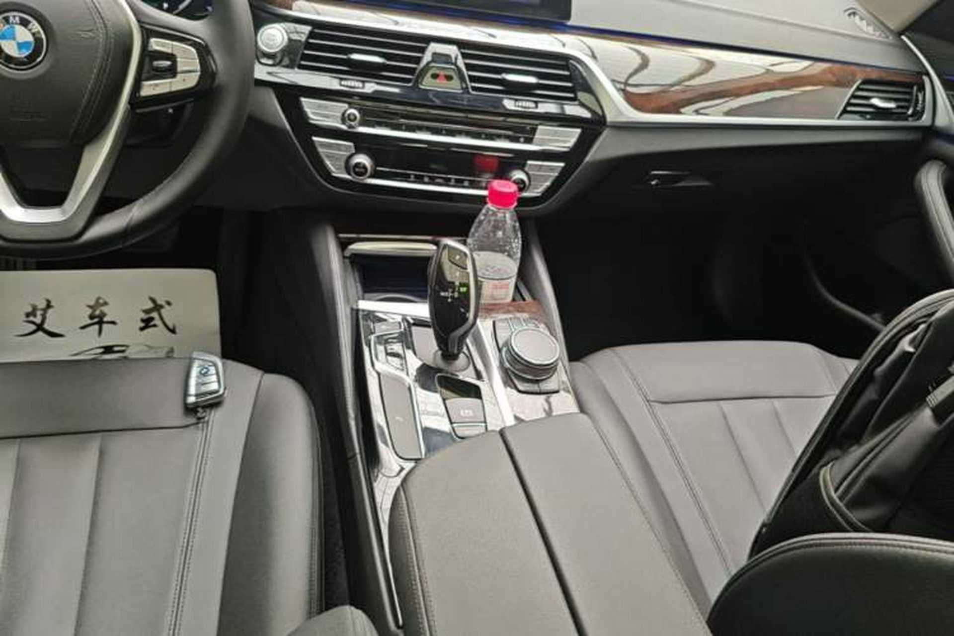 Used BMW 5 Series 2018 525Li Luxury Package Gear Lever