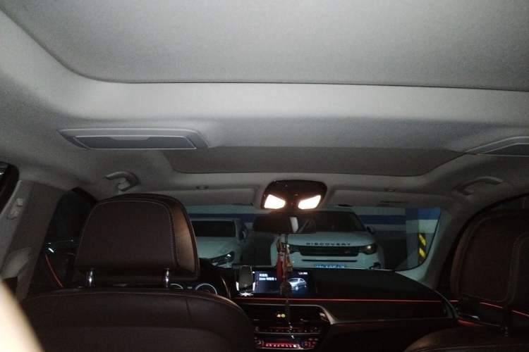 Used BMW 5 Series 2018 Revised 540Li Executive Edition Headliner