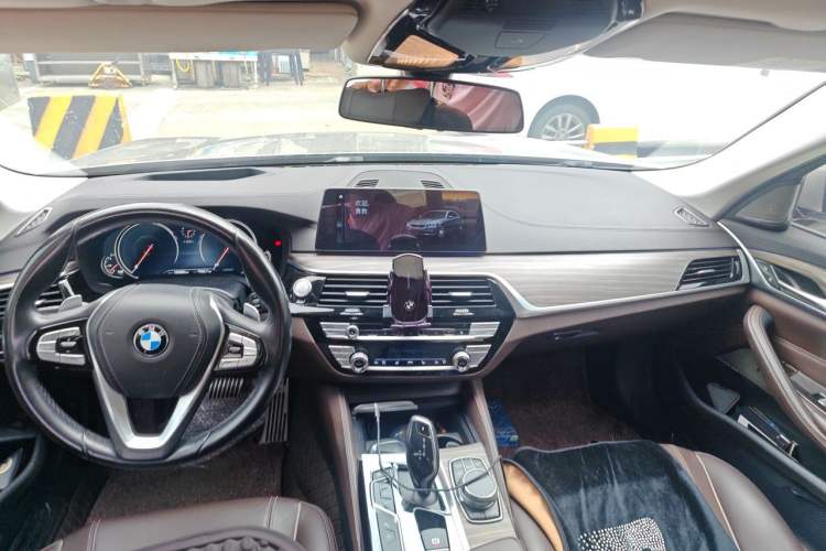 Used BMW 5 Series 2018 Facelifted 530Li Luxury Edition Premium Package Headliner