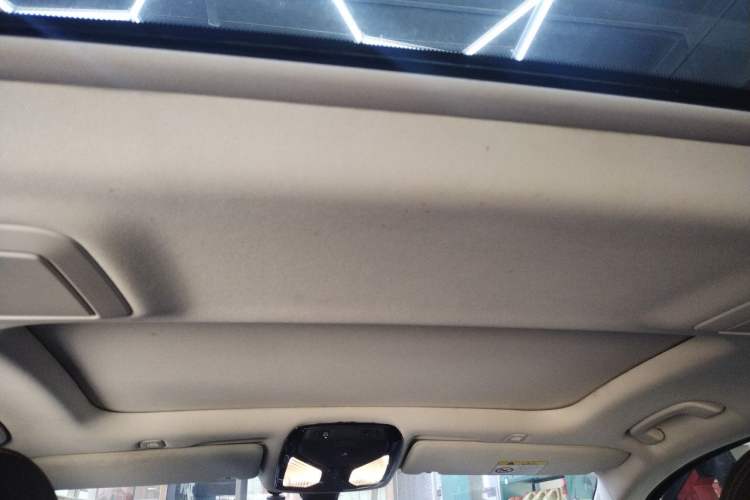Used BMW 5 Series 2018 Revised Version 530Li Leading Edition Luxury Package Headliner