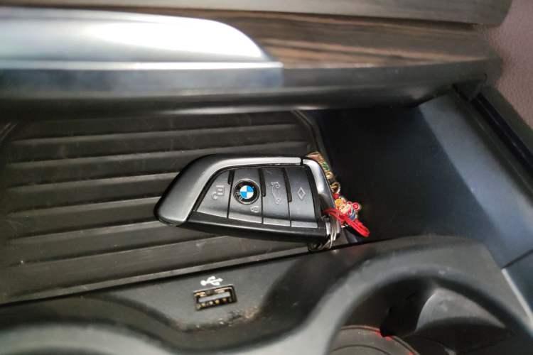 Used BMW 5 Series 2018 530Li Leading Edition Luxury Package Interior 1