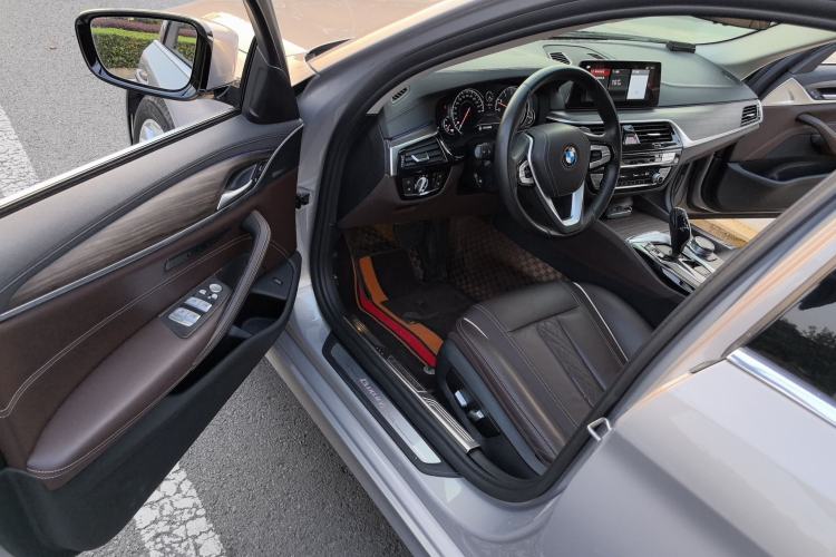 Used BMW 5 Series 2018 Revised Version 530Li Leading Edition Luxury Package Interior 10