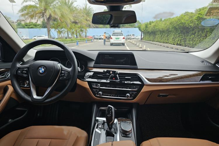 Used BMW 5 Series 2018 528Li Launch Special Edition Interior 3