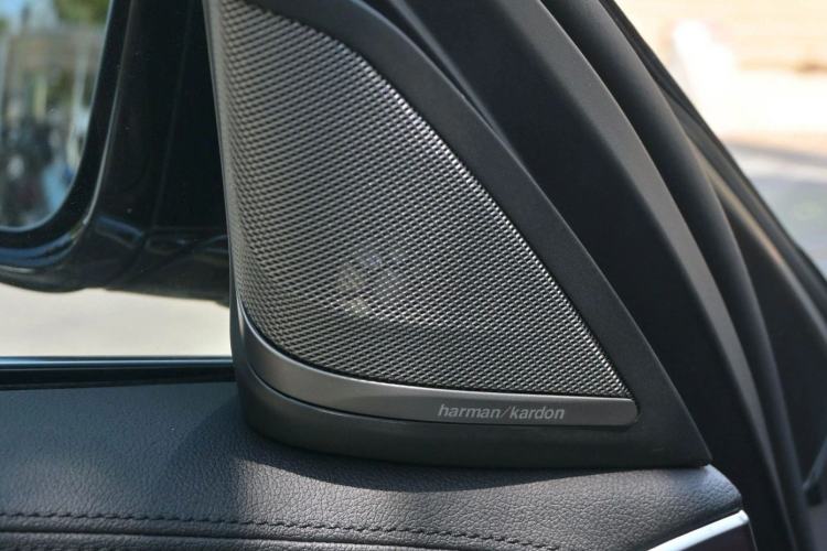 Used BMW 5 Series 2018 530Li Luxury Edition Premium Package Interior 4