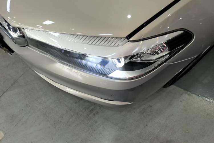 Used BMW 5 Series 2018 528Li Launch Special Edition Left Front Headlight