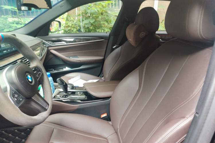 Used BMW 5 Series 2018 525Li M Sport Package Left Front Seat