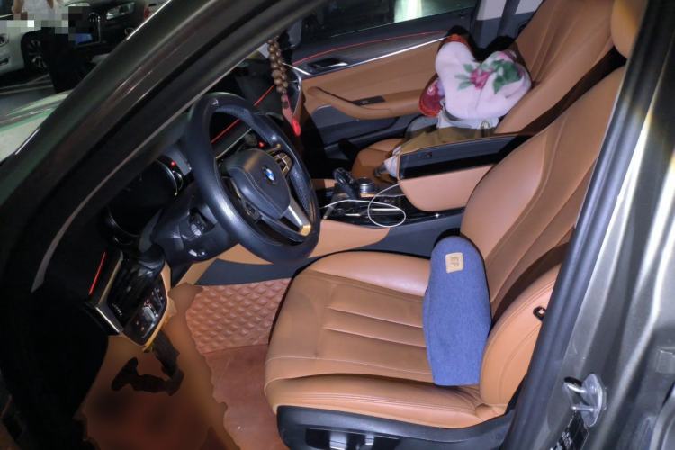 Used BMW 5 Series 2018 Facelifted 530Li Luxury Edition Premium Package Left Front Seat