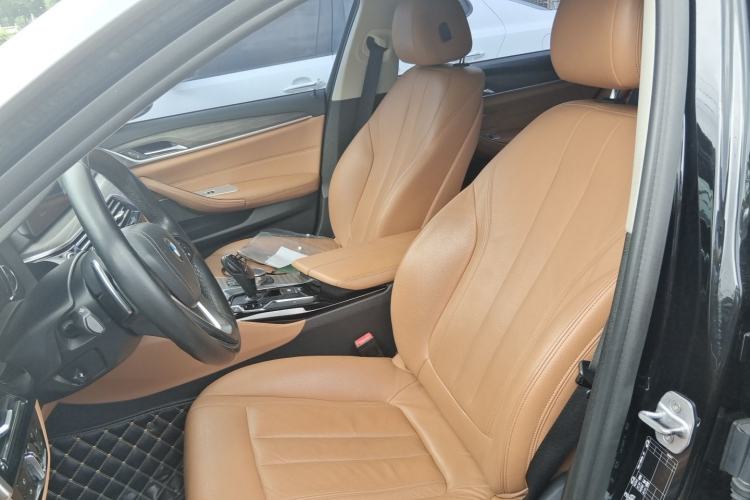 Used BMW 5 Series 2018 530Li Leading Edition Luxury Package Left Front Seat