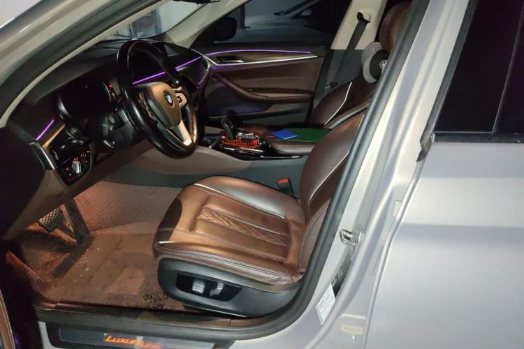 Used BMW 5 Series 2018 Revised Version 530Li Leading Edition Luxury Package Left Front Seat