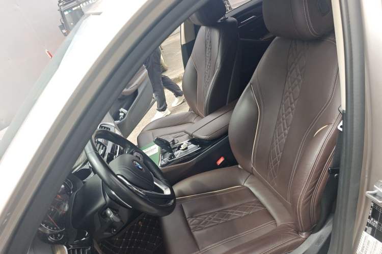Used BMW 5 Series 2018 Revised Version 530Li Leading Edition Luxury Package Left Front Seat