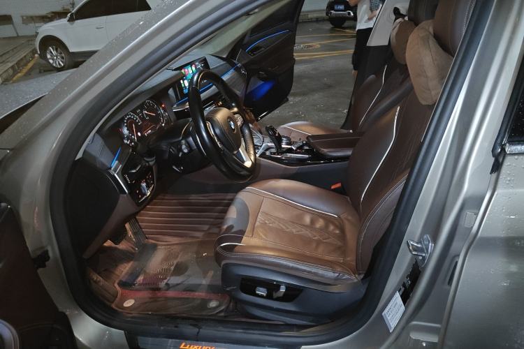 Used BMW 5 Series 2018 Facelifted 530Li Luxury Edition Premium Package Left Front Seat