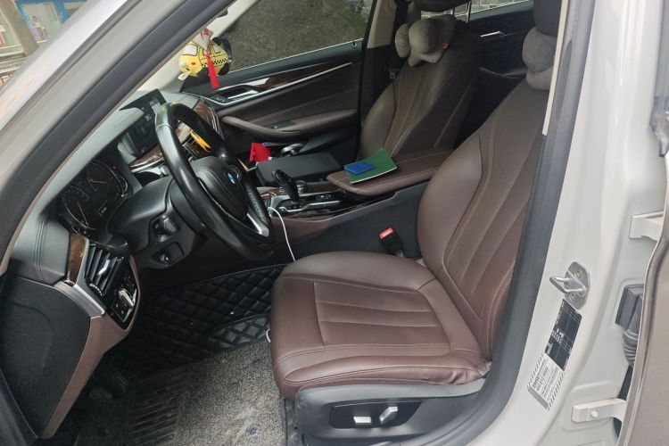 Used BMW 5 Series 2018 525Li Luxury Package Left Front Seat