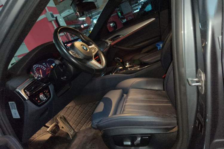 Used BMW 5 Series 2018 525i M Sport Package Left Front Seat