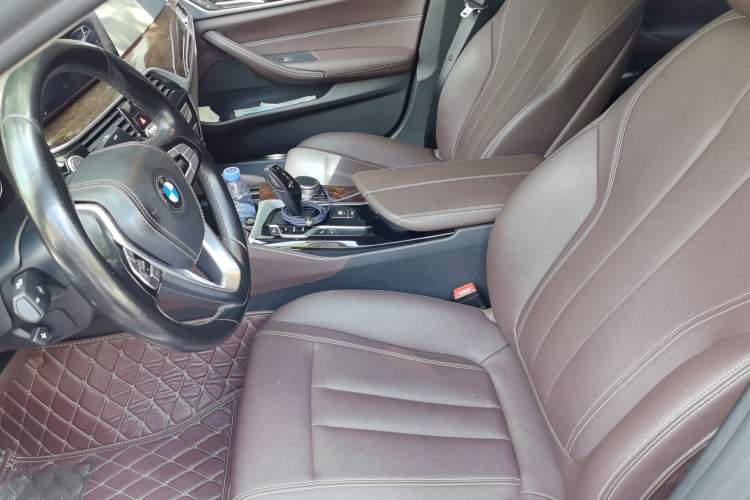 Used BMW 5 Series 2018 525Li Luxury Package Left Front Seat