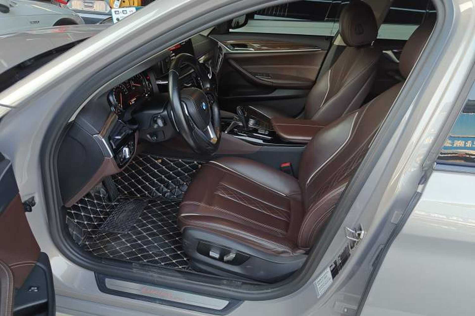 Used BMW 5 Series 2018 530Li Leading Edition Luxury Package Left Front Seat