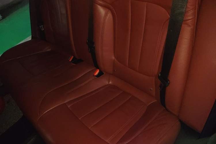 Used BMW 5 Series 2018 Restyled 530Li Leading Edition M Sport Package Left Rear Seat