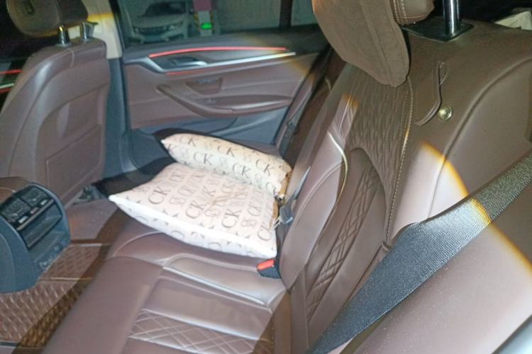 Used BMW 5 Series 2018 Revised Version 530Li Leading Edition Luxury Package Left Rear Seat
