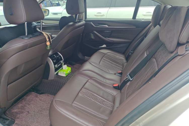 Used BMW 5 Series 2018 Facelifted 530Li Luxury Edition Premium Package Left Rear Seat