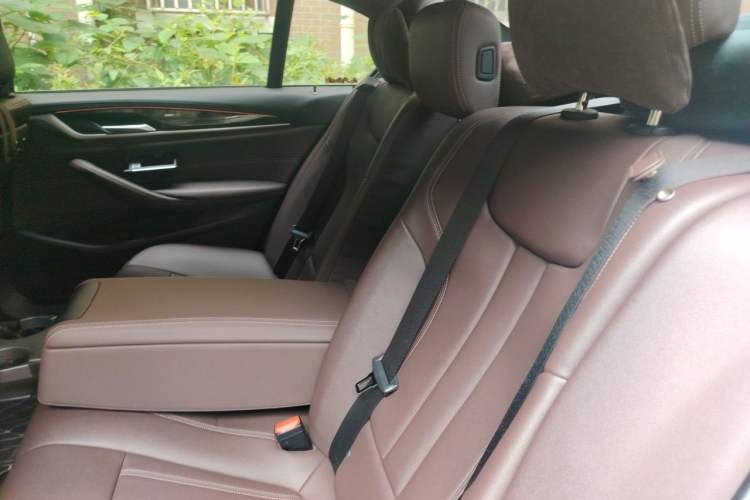 Used BMW 5 Series 2018 525Li M Sport Package Left Rear Seat