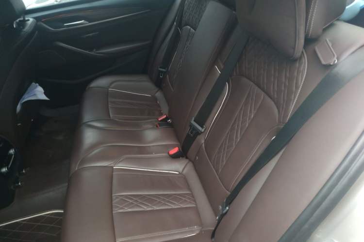 Used BMW 5 Series 2018 Facelifted 530Li Luxury Edition Premium Package Left Rear Seat