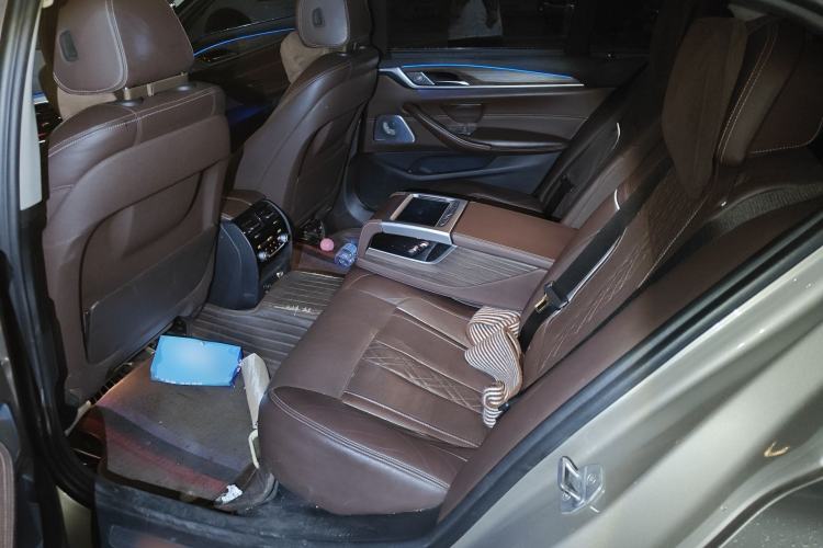 Used BMW 5 Series 2018 Facelifted 530Li Luxury Edition Premium Package Left Rear Seat