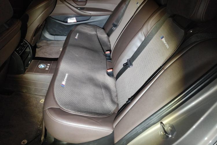 Used BMW 5 Series 2018 525Li Luxury Package Left Rear Seat