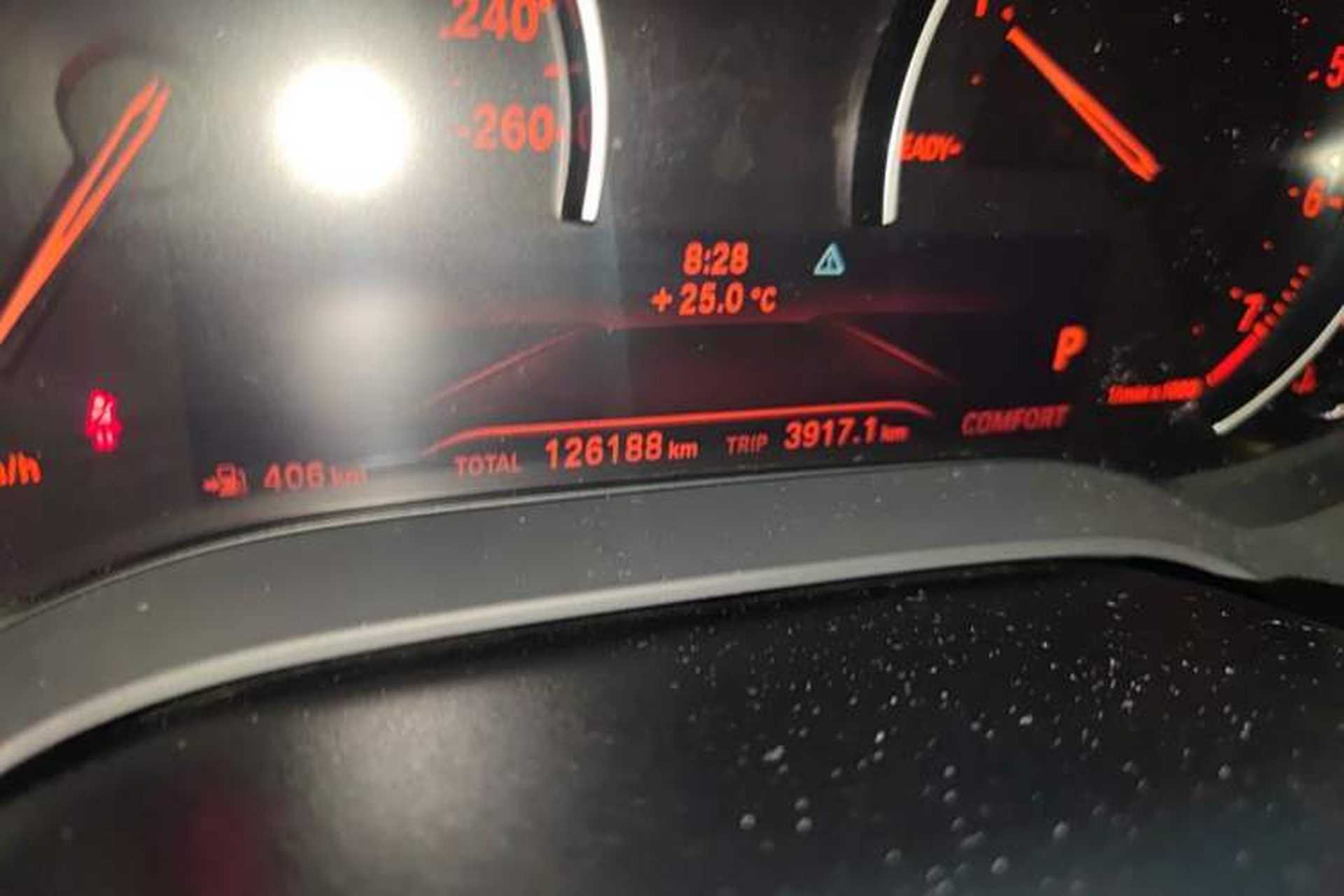 Used BMW 5 Series 2018 528Li Launch Special Edition Odometer Close Up