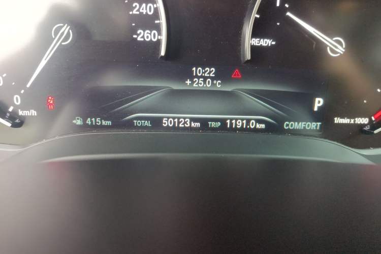 Used BMW 5 Series 2018 528Li Launch Special Edition Odometer Close Up