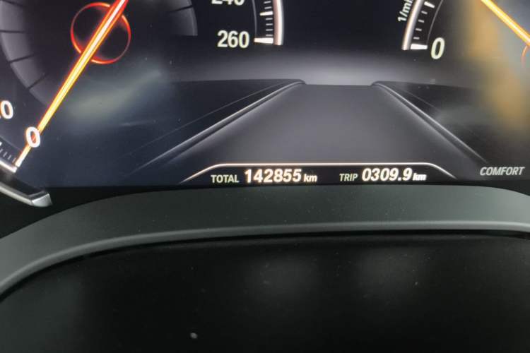 Used BMW 5 Series 2018 525Li M Sport Package Odometer Close Up
