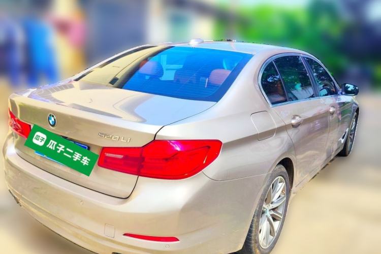 Used BMW 5 Series 2018 528Li Launch Special Edition Rear Right 45 Deg