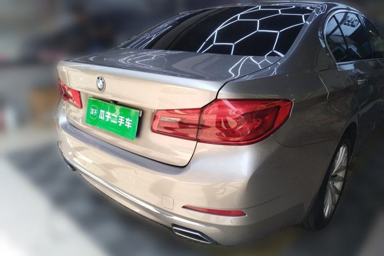 Used BMW 5 Series 2018 Revised Version 530Li Leading Edition Luxury Package Rear Right 45 Deg