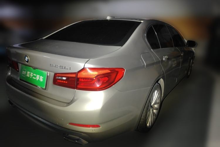 Used BMW 5 Series 2018 525Li Luxury Package Rear Right 45 Deg