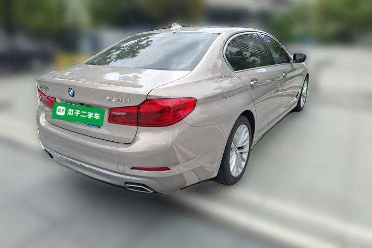 Used BMW 5 Series 2018 530Li Leading Edition Luxury Package Rear Right 45 Deg