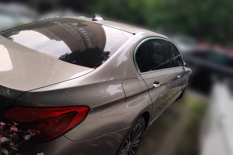 Used BMW 5 Series 2018 Facelifted 530Li Luxury Edition Premium Package Rear Right 45 Deg